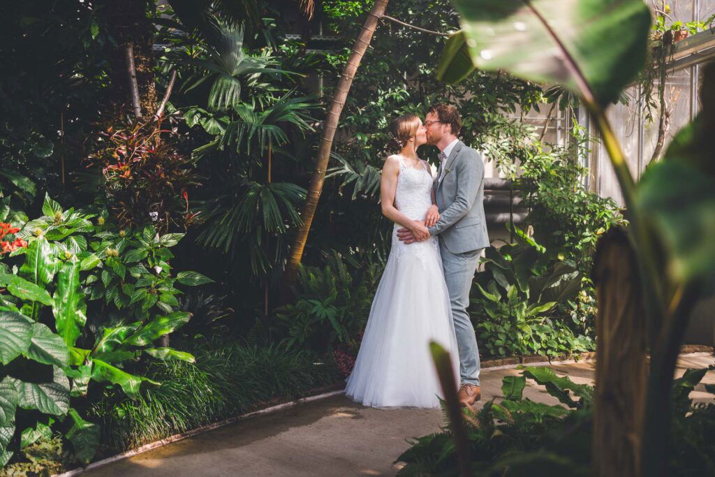 Paarfotos botanischer garten Standesamt