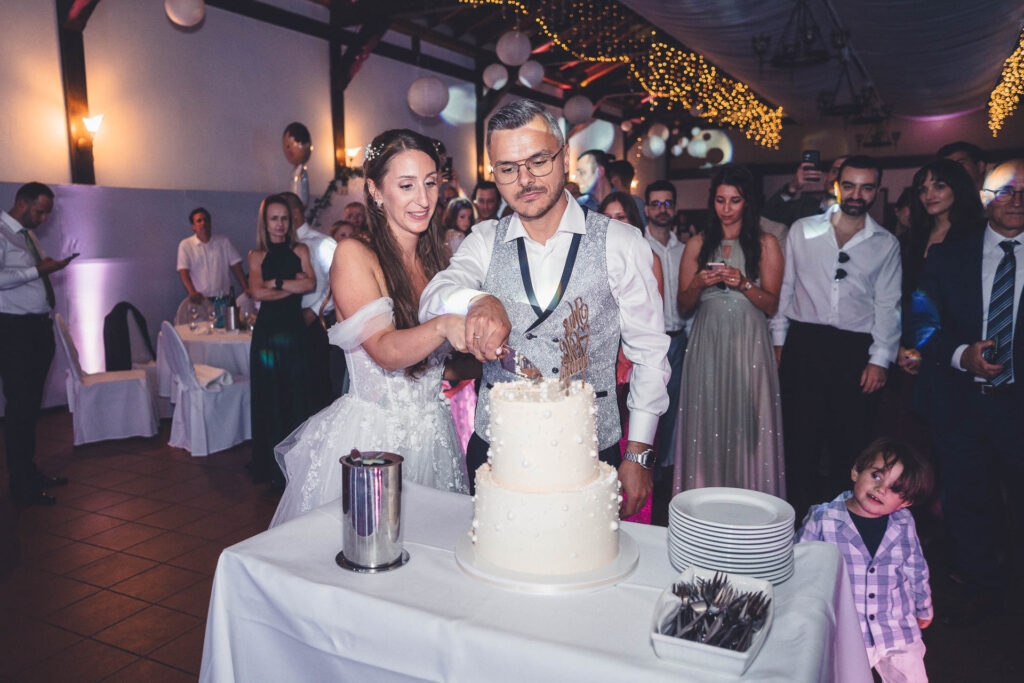 Torte anschneiden Saalburg